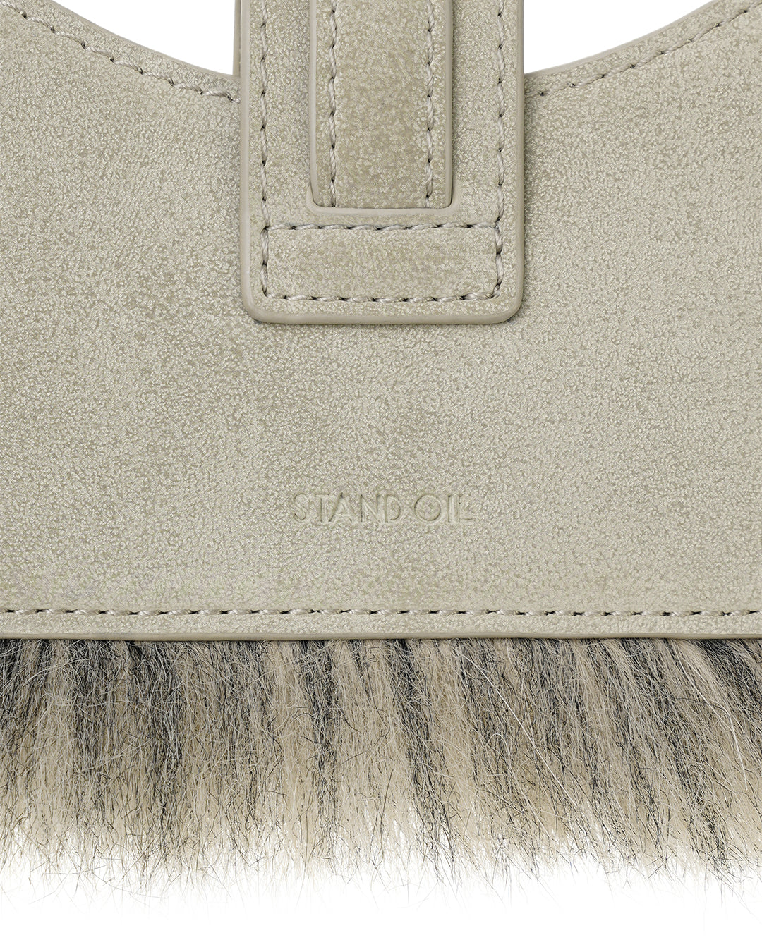 Stud Fur Keyring · 鉚釘毛絨鑰匙圈 / 米白色