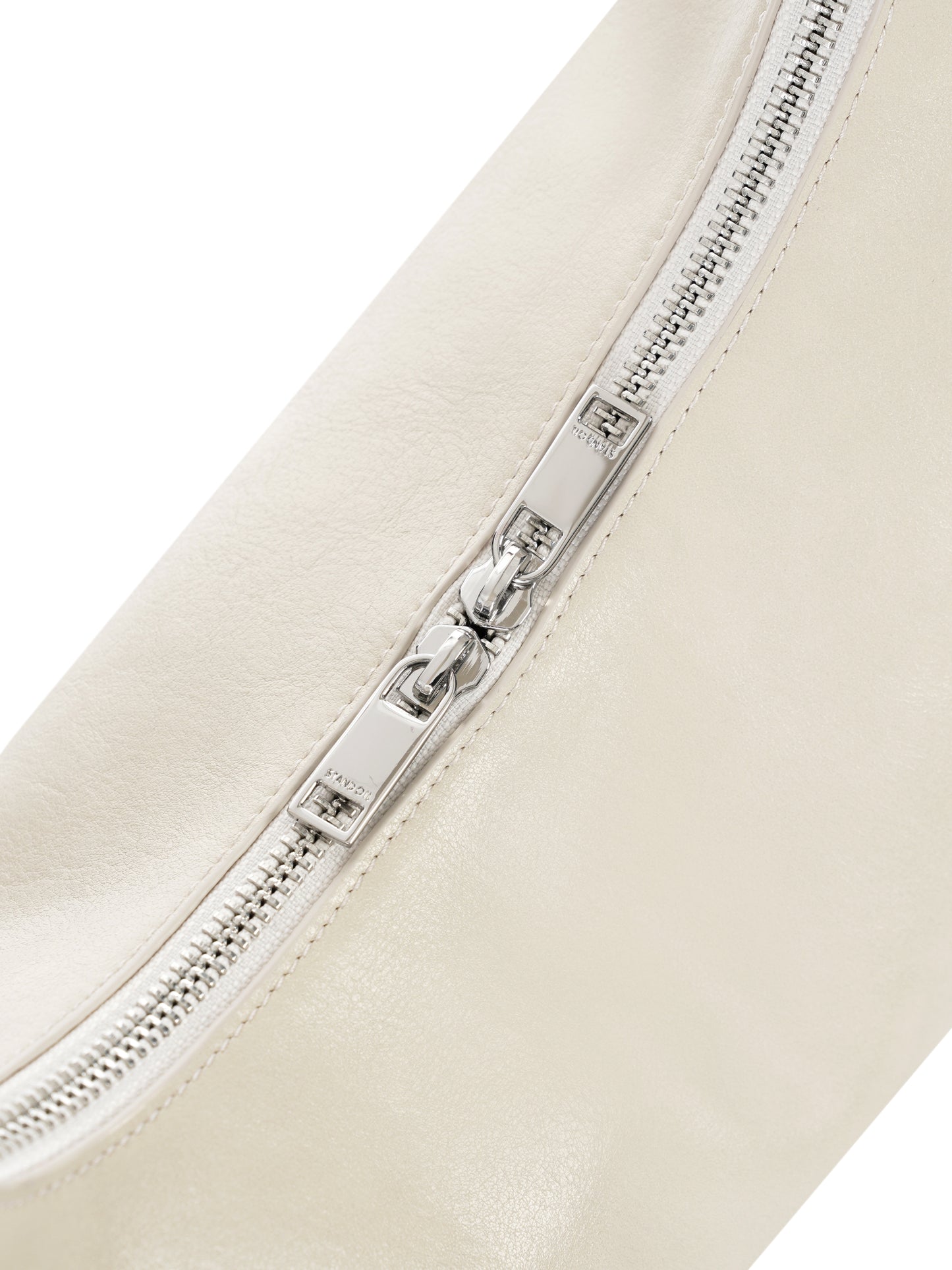 Plump Bag Large · 滿月包(大) / 奶油白