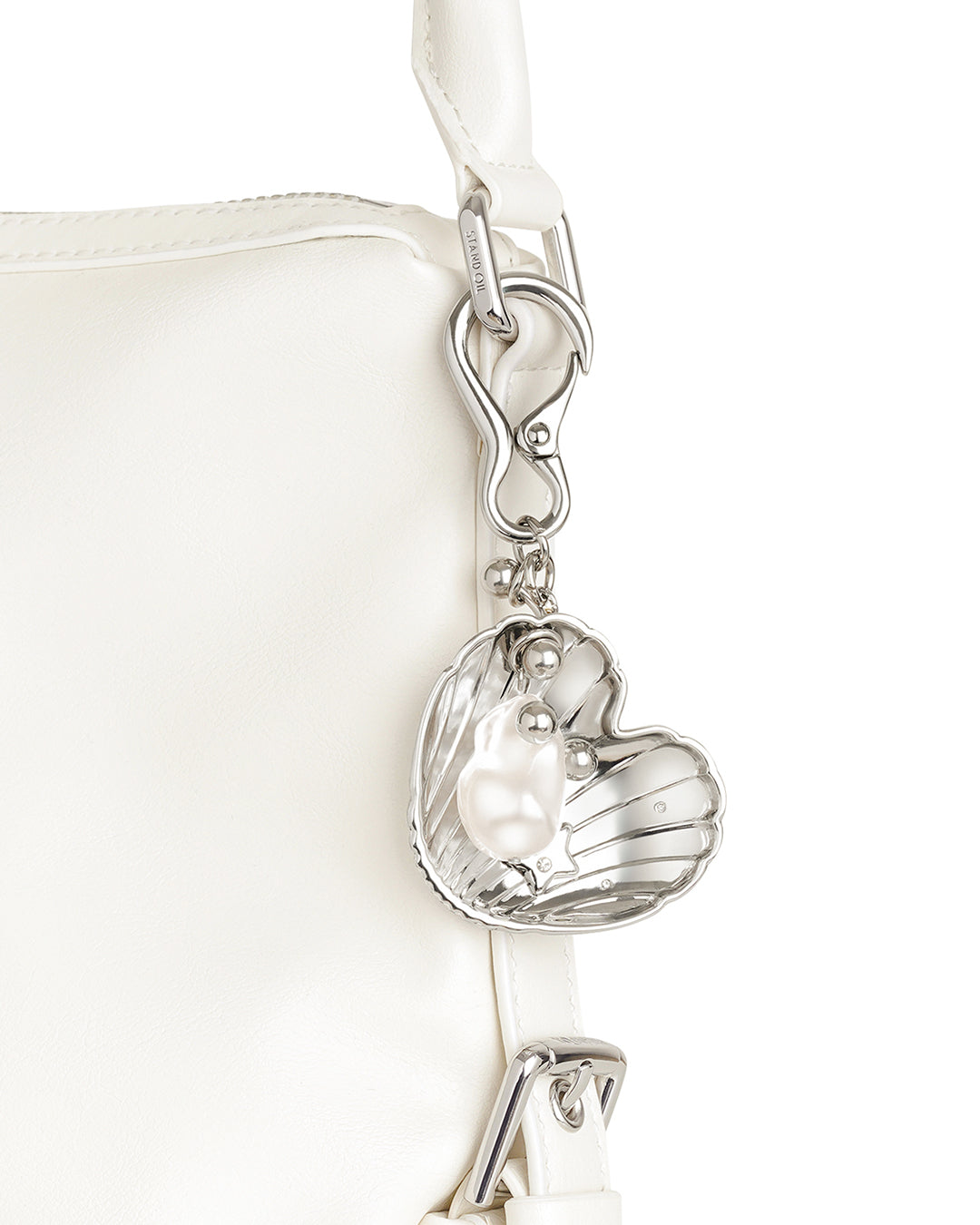 Heart Shell Keyring· 貝殼愛心鑰匙圈 / 銀色